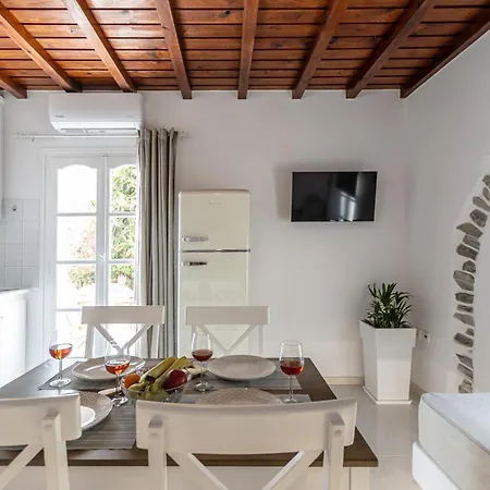 Blue Diamond Retreat Apartment Naxos City