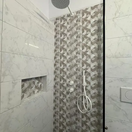 Apartment Blue Diamond Retreat