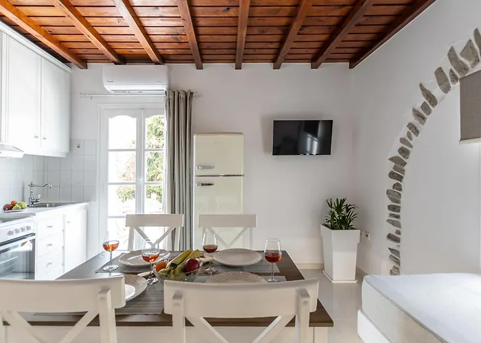 Blue Diamond Retreat 公寓 Naxos City